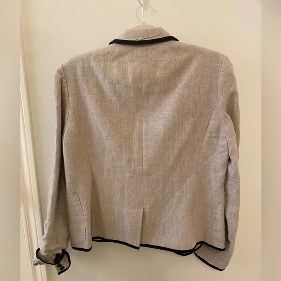 J Crew 100% linen blazer - Picture 8 of 8